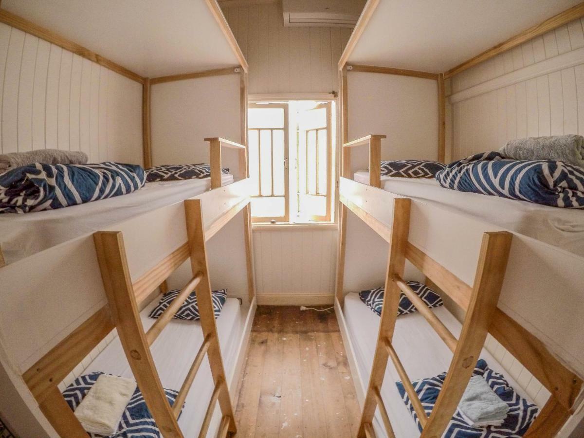 Bunk Inn Hostel Bundaberg Bagian luar foto
