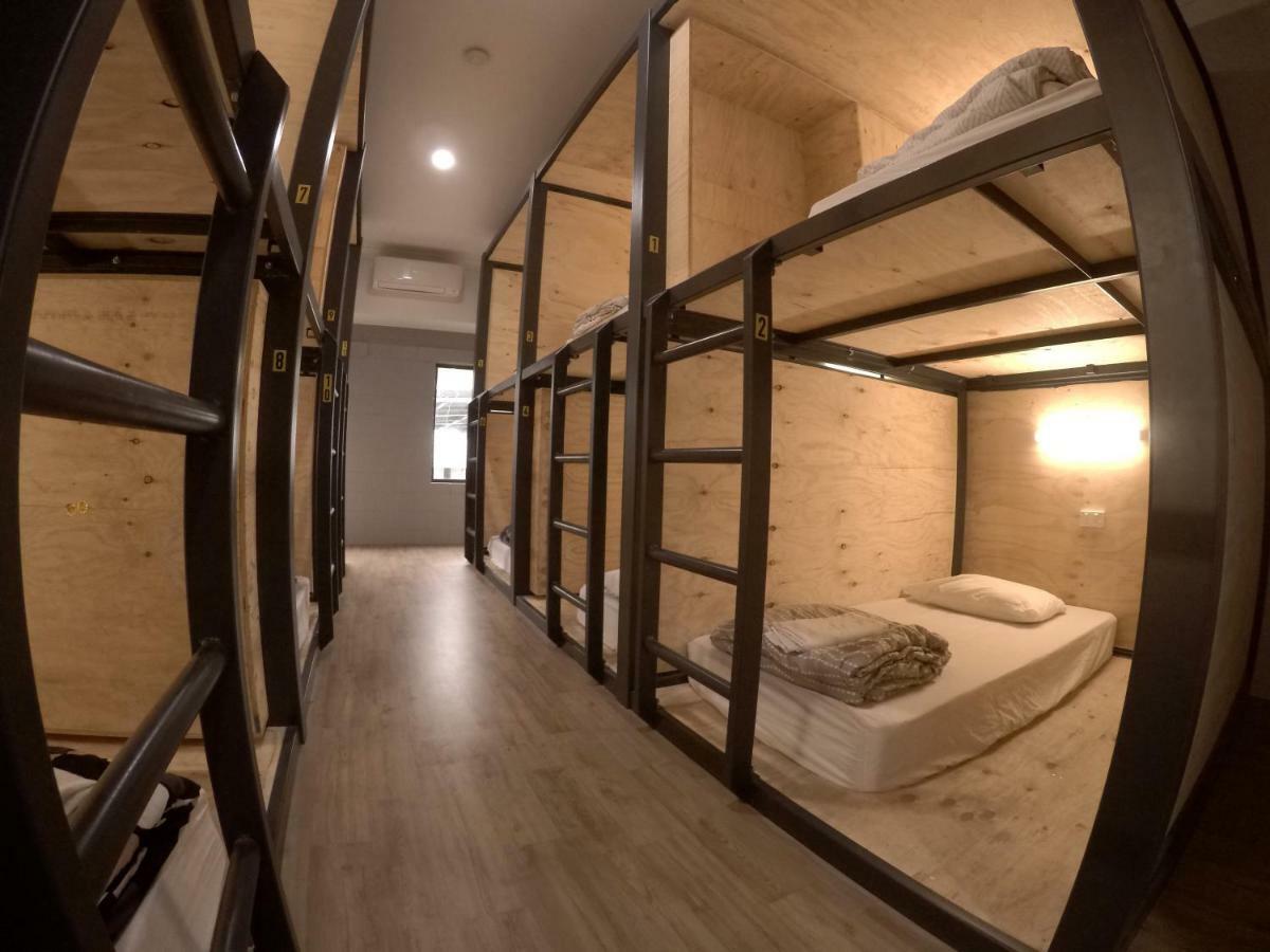 Bunk Inn Hostel Bundaberg Bagian luar foto